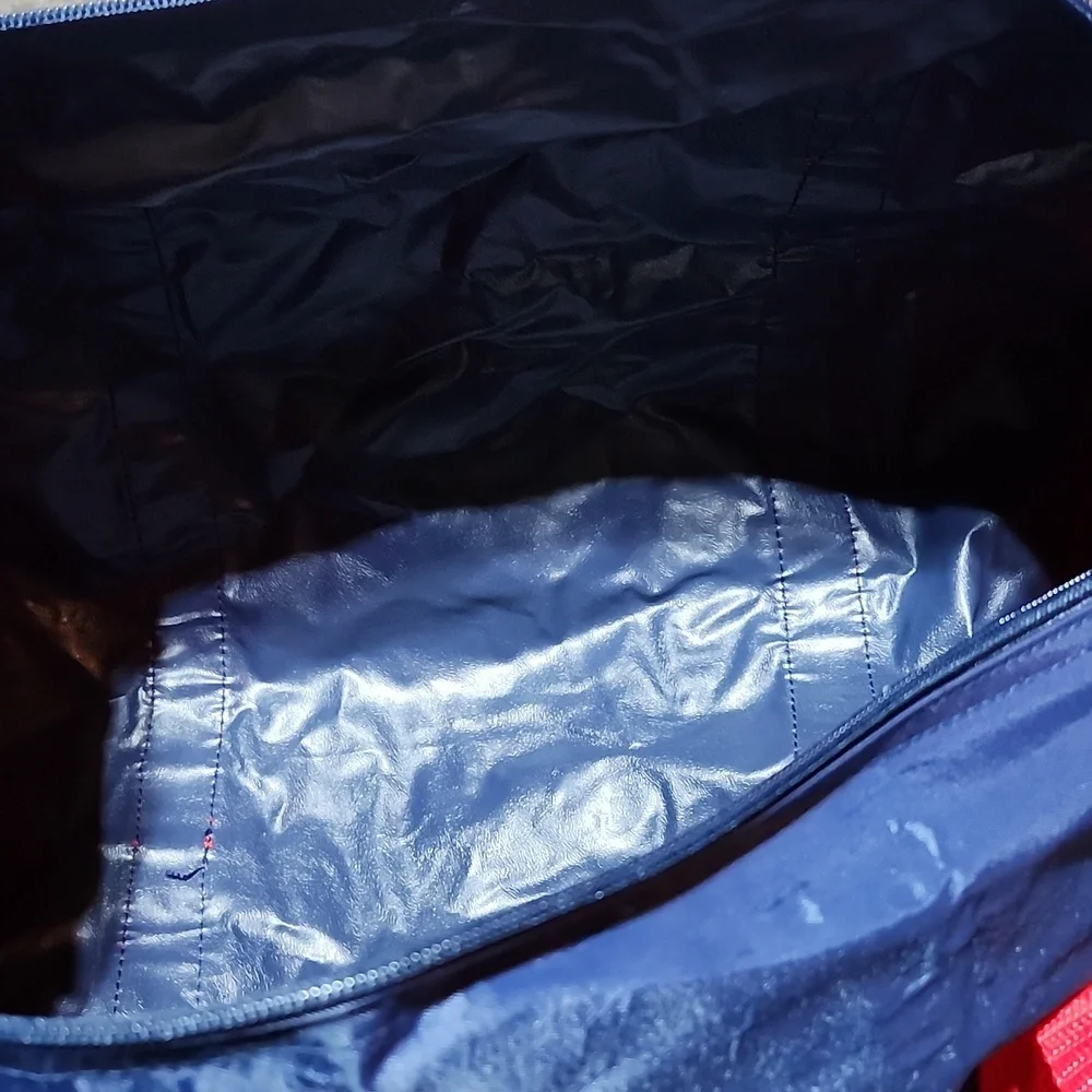 VINTAGE RARE BUD LIGHT BEER WATER-RESISTANT DUFFEL BAG